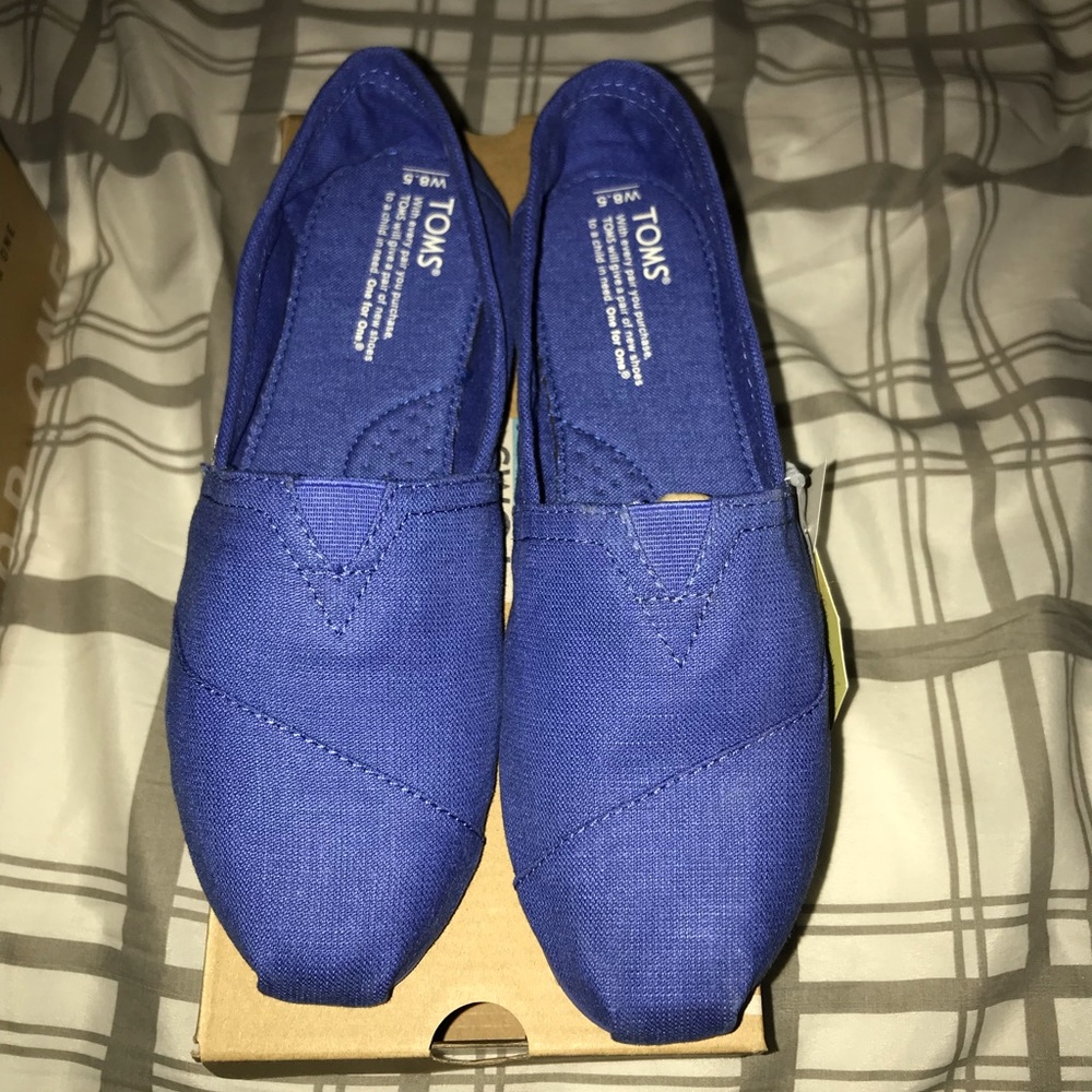 Toms